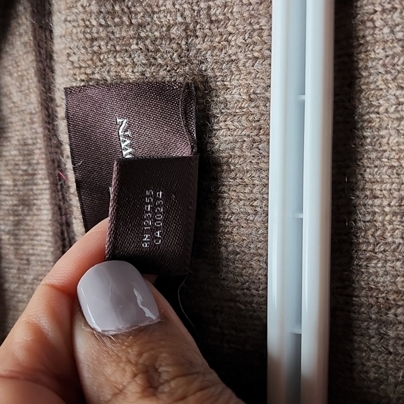 BLACK AND BROWN SWEATER - Picture 3 of 10